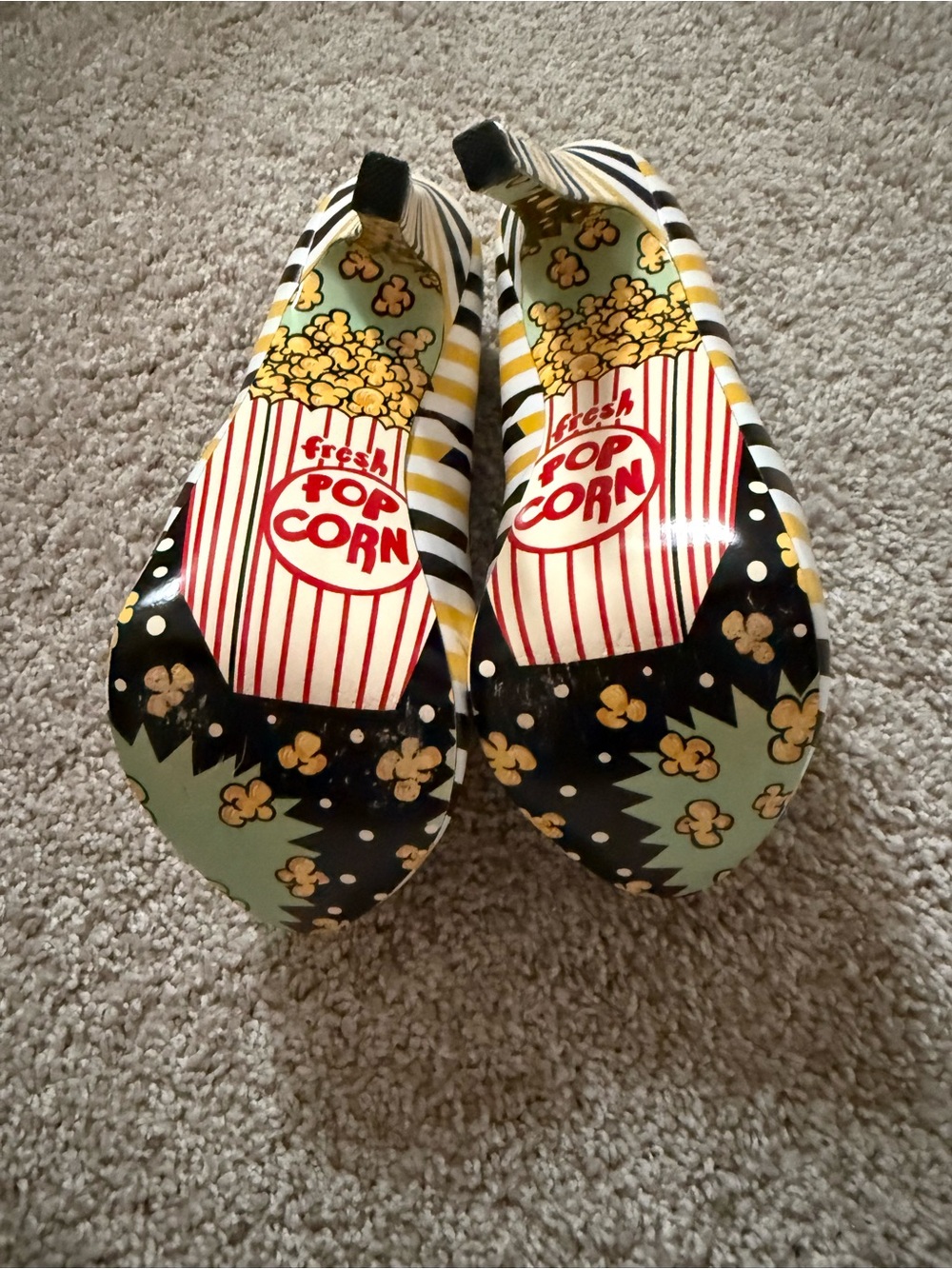 Taylor Says: 5-inch Pumps - Picture 3 of 7